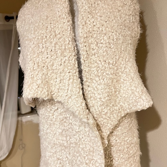 Hem & Thread Fuzzy Textured Knit Drape Front Vest Cardigan Cream M L - Picture 5 of 8